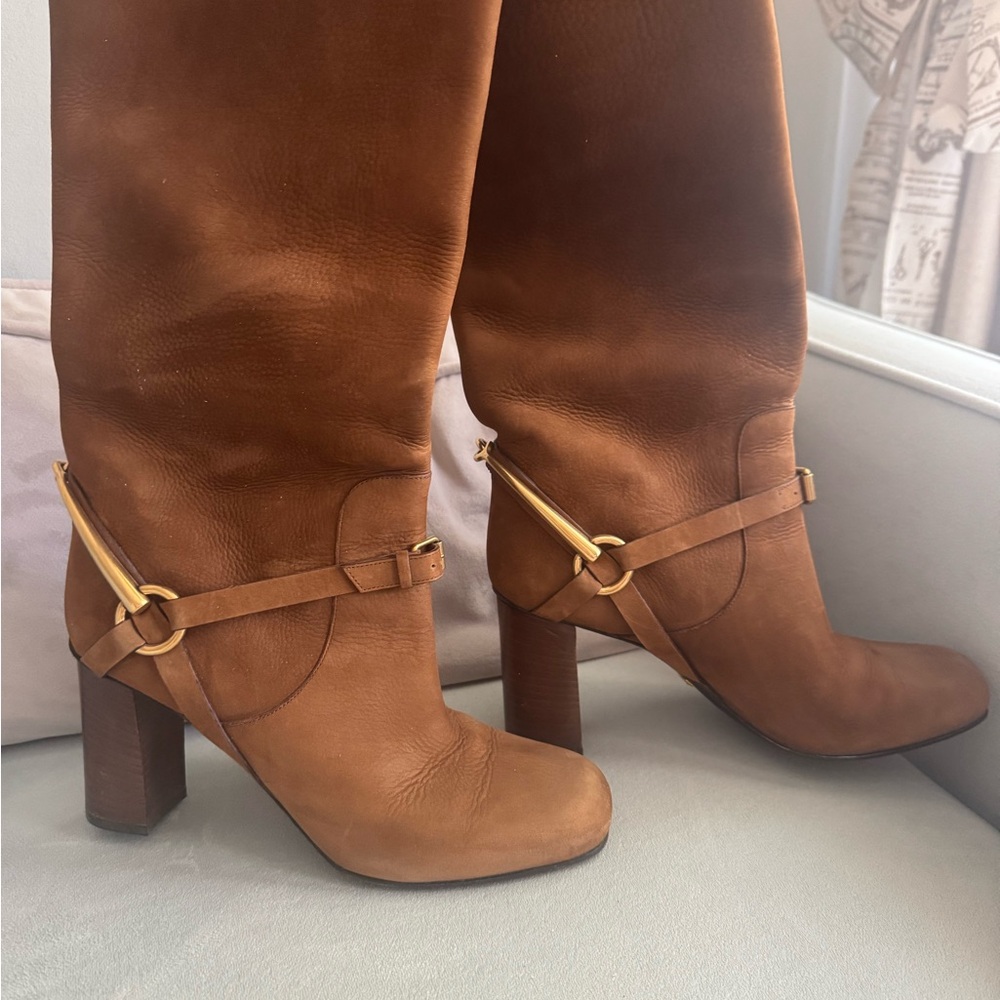 Gucci Brown Suede Heeled Boots with Chunky Block Heel. Worn once
